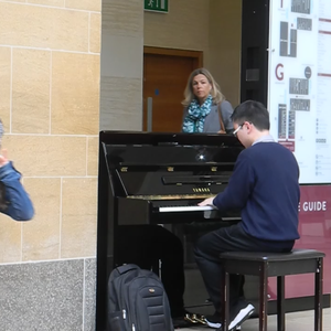 和审审春药在玉米地做
